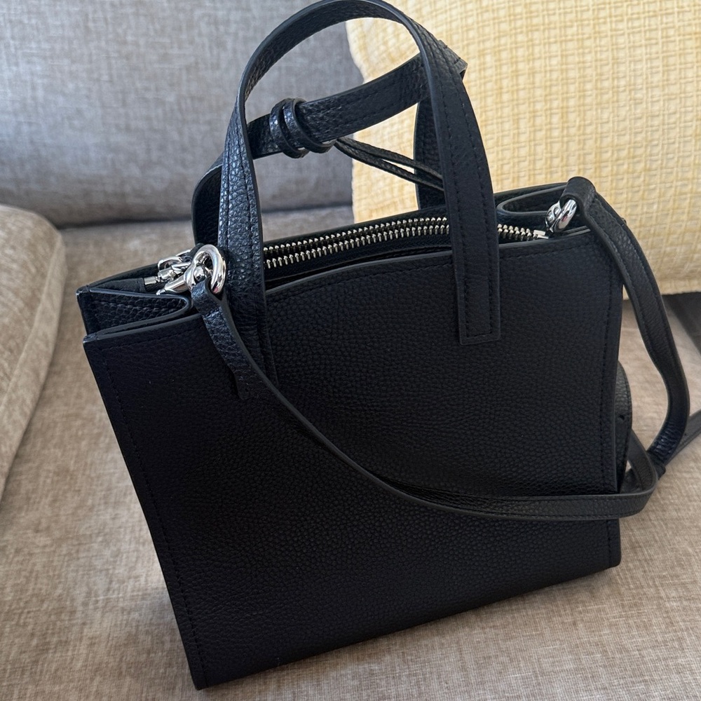 Marc Jacobs Black Crossbody Bag - Picture 2 of 3